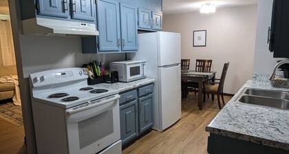 2 King Bedroom w Game Room + Trailer Parking
Knightly Stay