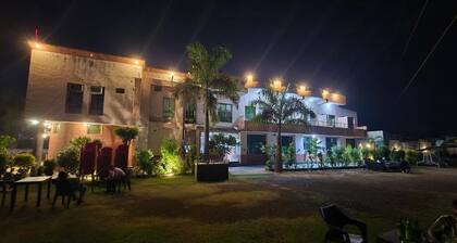 Hotel Dhola Maru