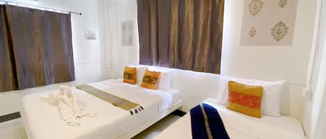Standard Triple Room | Bed sheets