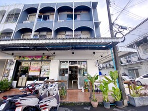 Exterior - REMEMBER PHUKET TOWN HOSTEL (Chang Wat Phuket)