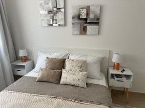 Iron/ironing board, WiFi, bed sheets - Marevista Apartment - Sea View, Pool & Private Garden near Trogir (Okrug Gornji)