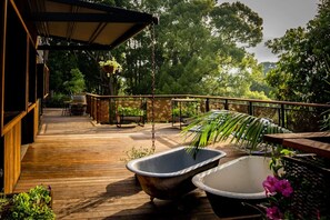 Terrace/patio - The Bangalow Barn In The Byron Hinterland (Bangalow)