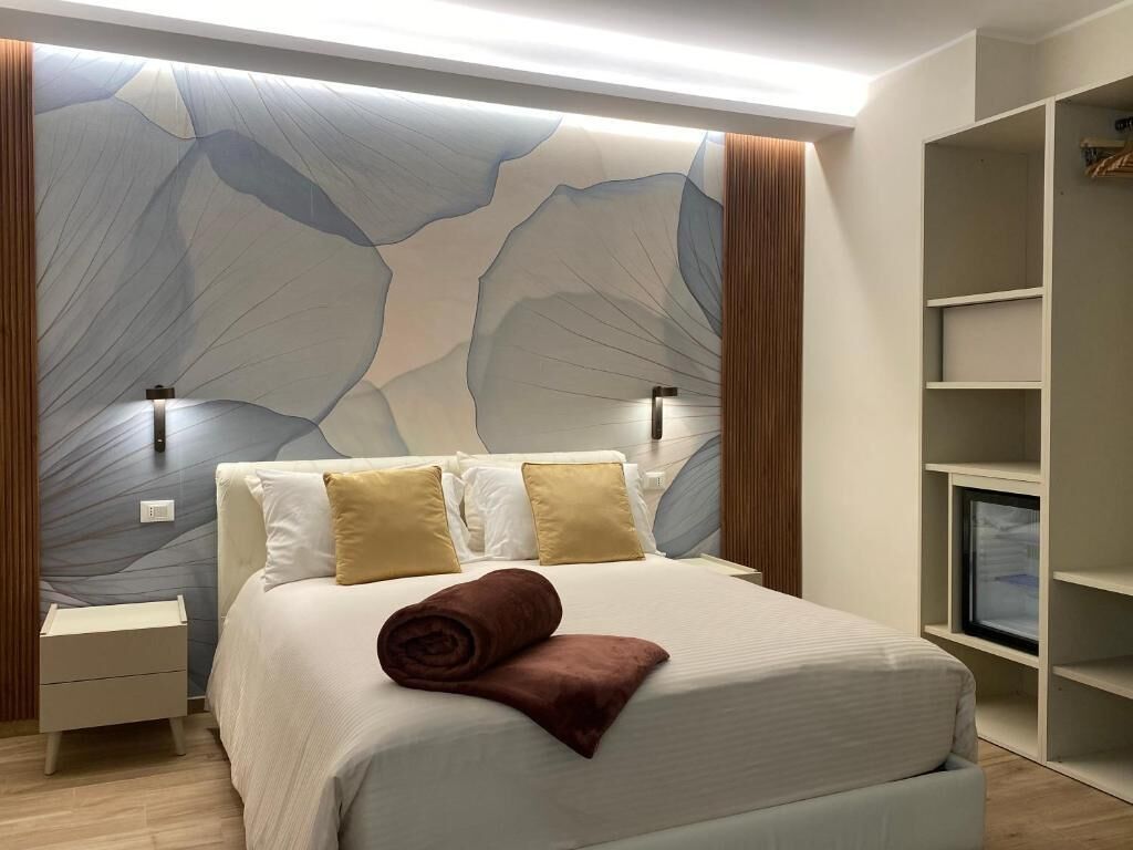 Deluxe Double or Twin Room, Balcony | In-room safe, desk, laptop workspace, blackout curtains