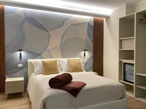 Deluxe Double or Twin Room, Balcony | In-room safe, desk, laptop workspace, blackout curtains - Borgo Cian (San Giacomo degli Schiavoni)