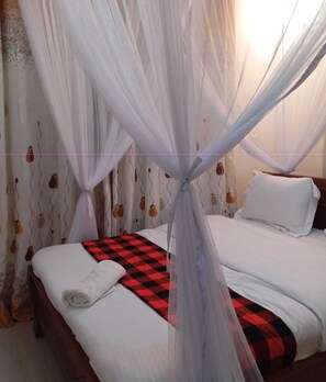 Iron/ironing board, Internet, bed sheets - Family-friendly 3BR villa near JKIA&SGR- Your perfect home away from home. (Machakos)