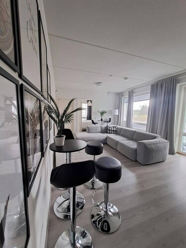 Tranquil 2-Bedroom Apartment in Vantaa, Finland