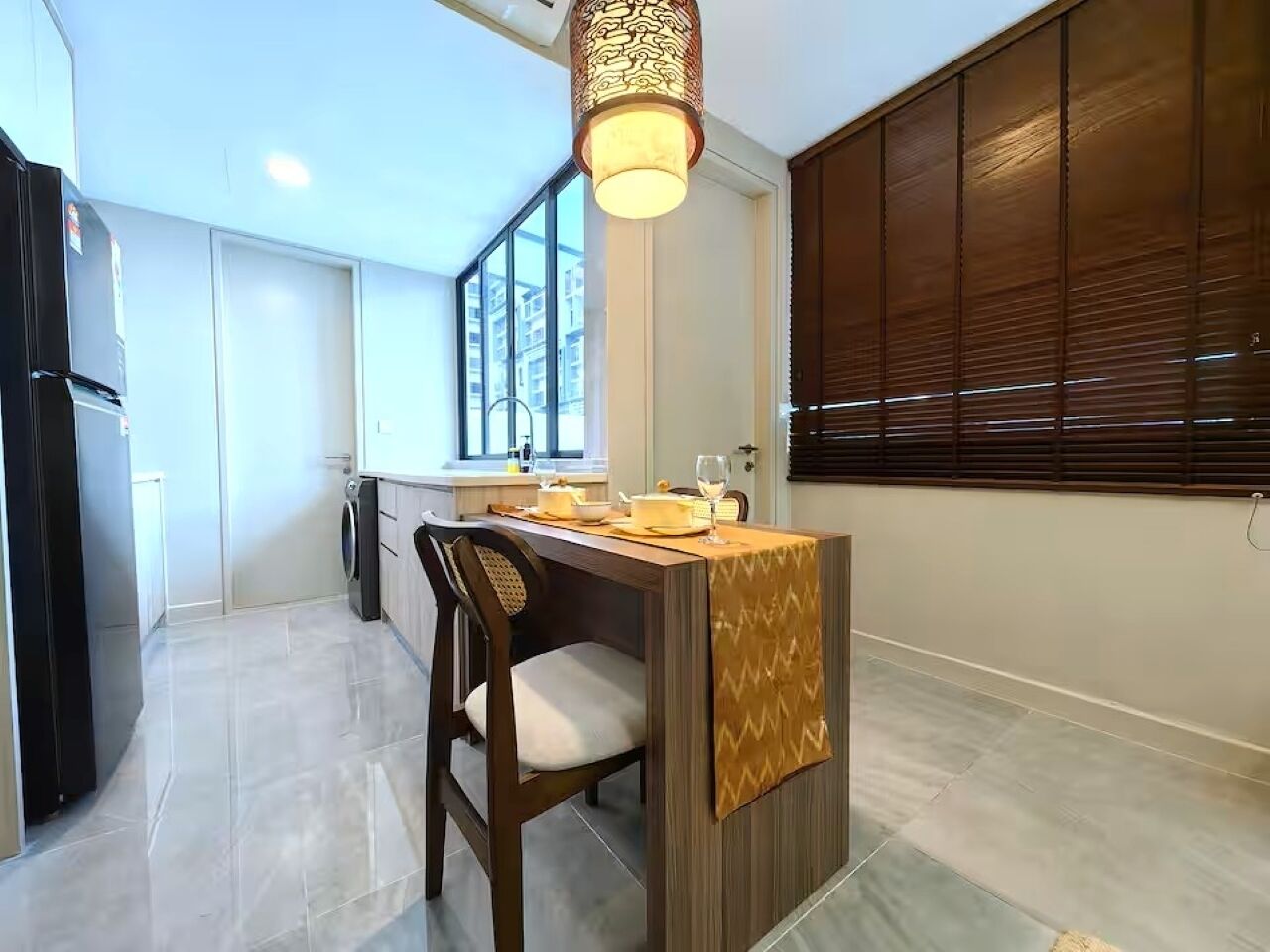 Suite de lujo, 1 habitación, acceso a la piscina | Servicio de comidas en la habitación