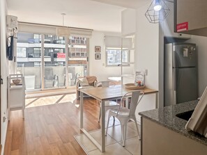Dining - Charming Central Buenos Aires Apartment with City Views (Buenos Aires)
