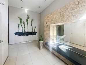 Spa - Charming Central Buenos Aires Apartment with City Views (Buenos Aires)