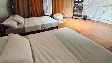 Comfort Tent, 2 Double Beds, Mountain View | Individually decorated, individually furnished, desk, laptop workspace
