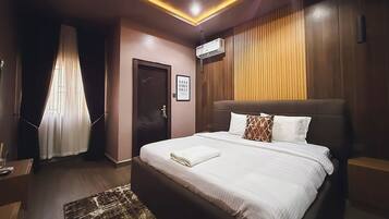 Economy Room, Balcony, City View
