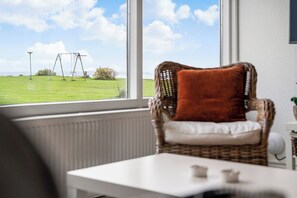 Interior - Sct. Knudsborg · Cottage 12H · Sea view · sleeps 4 (Middelfart)