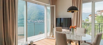 Panoramic Lake Suites