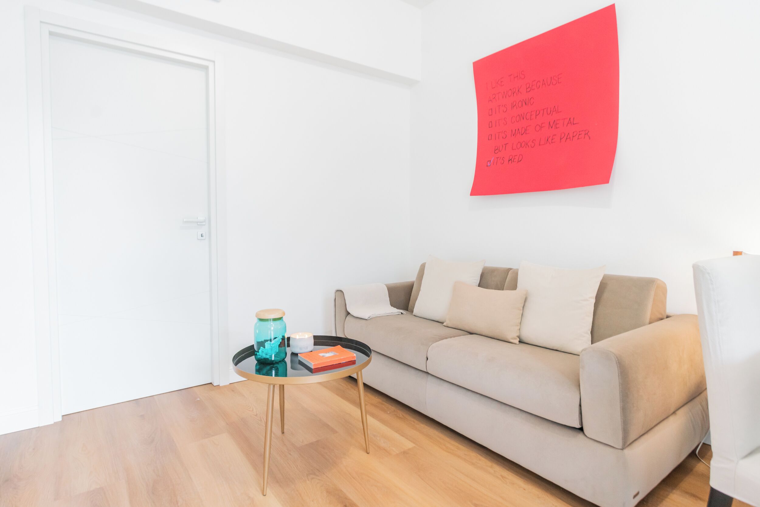 شقة (1 Bedroom) | منطقة المعيشة | تلفزيون