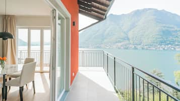 Apartment (1 Bedroom) | Balcony