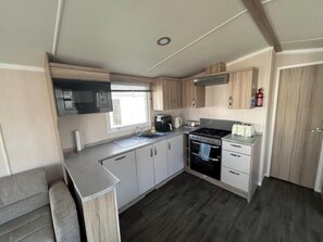 House, 3 Bedrooms, Smoking | Interior - Modern 3-bedroom Caravan Near Beach at T (Abergele)