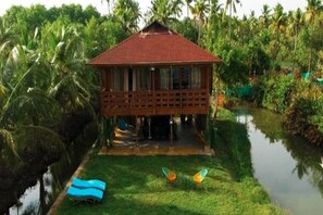 Exterior - Luxury Wood House on a Private Island (Munroe Island)