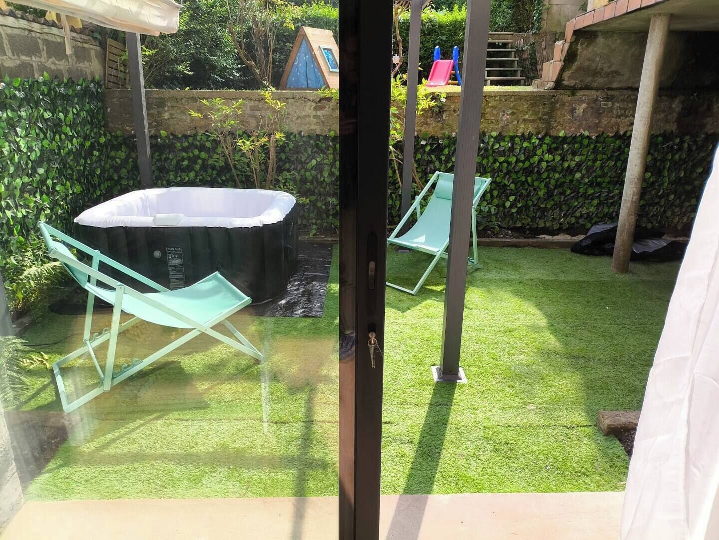 Bain à remous extérieur
