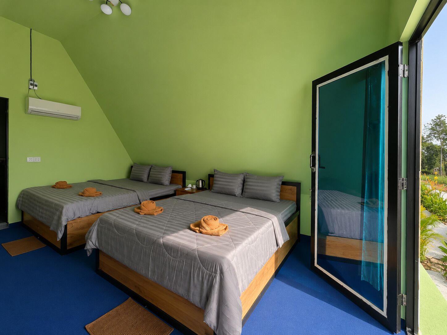 Chambre familiale, balcon | Accès au Wi-Fi (inclus)