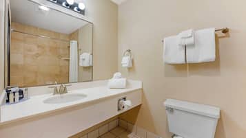 Suite, 1 King Bed, Non Smoking | WiFi (free)