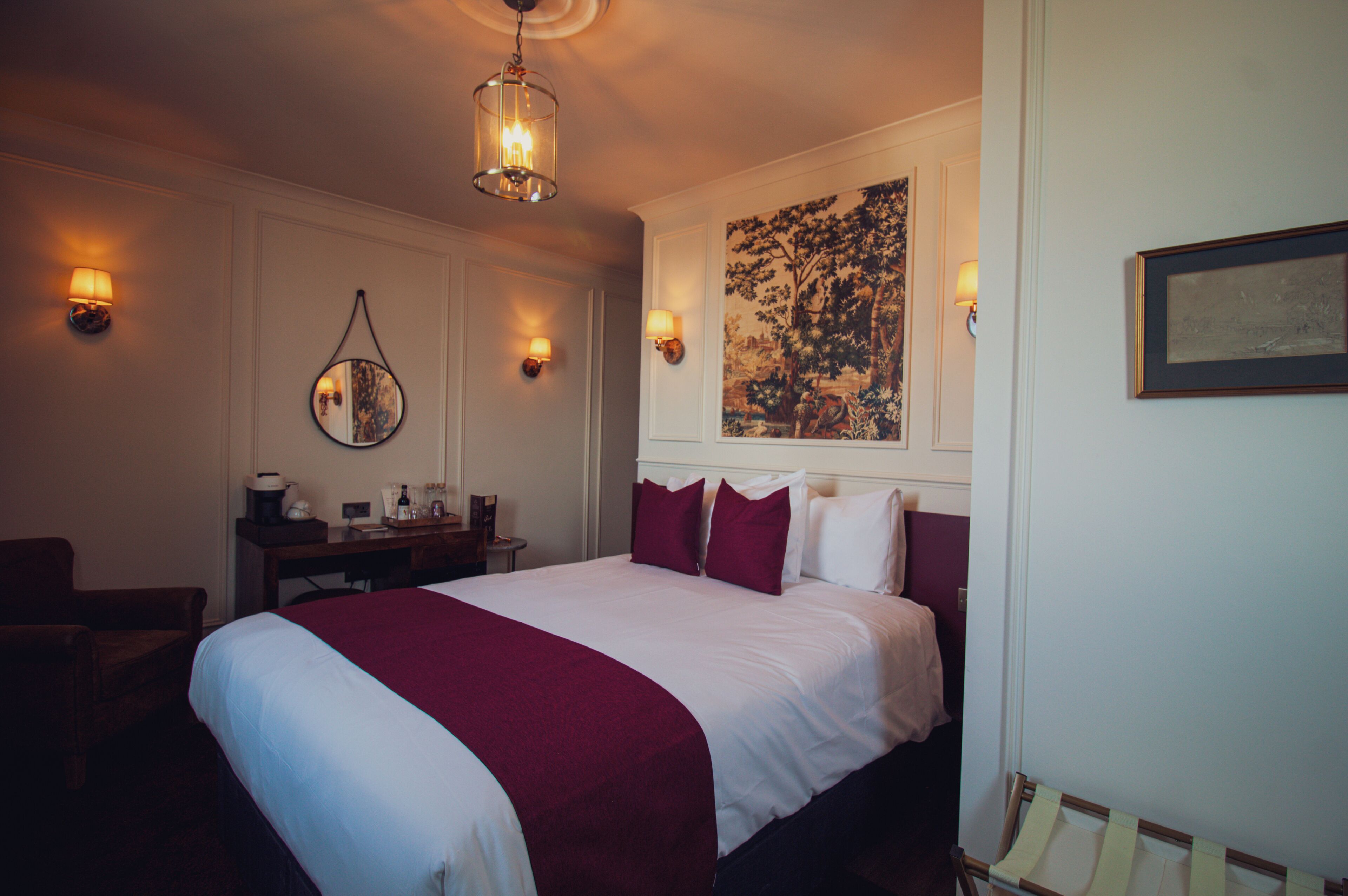 Minibar, desk, iron/ironing board, free WiFi