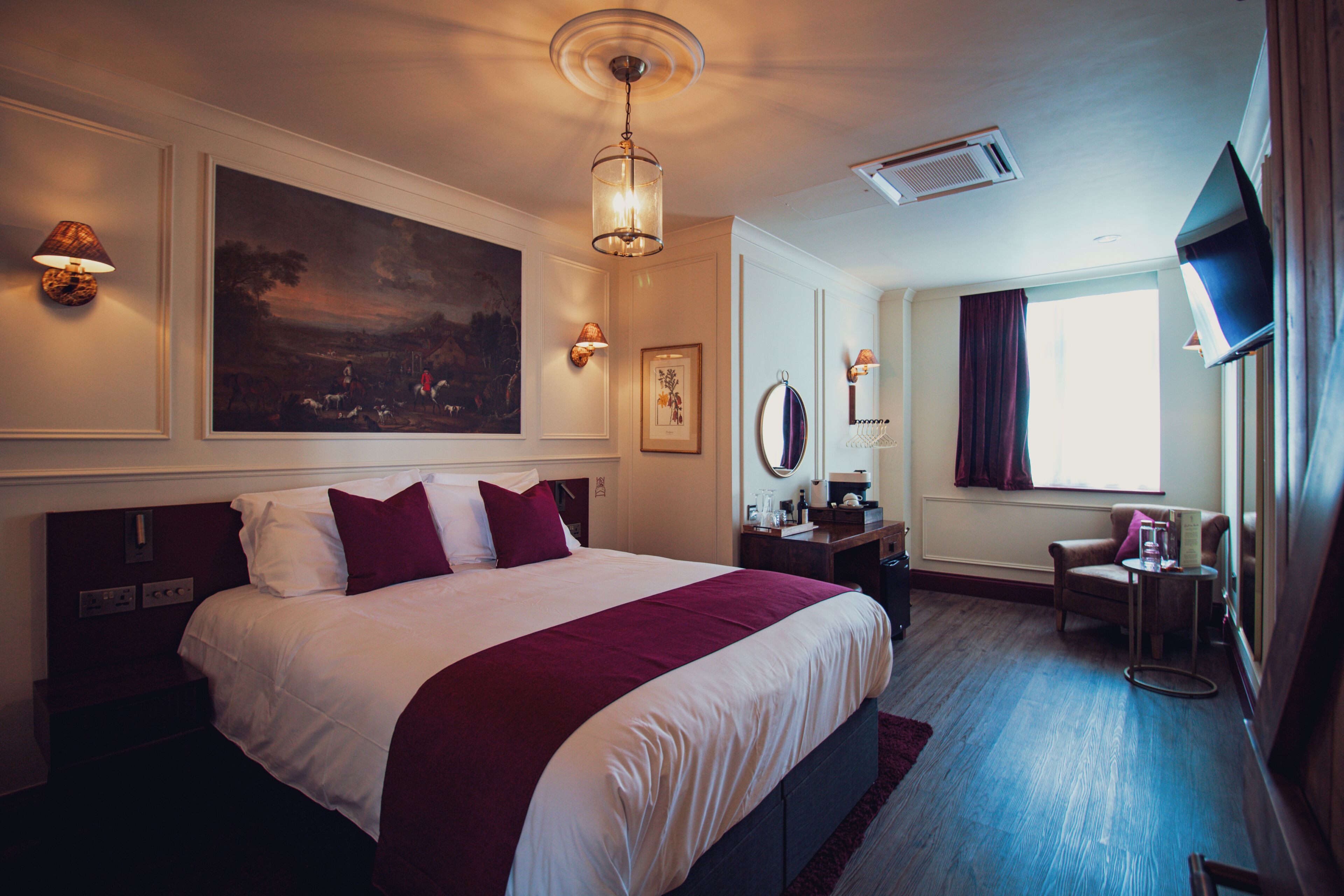 Family Double Room | Minibar, desk, iron/ironing board (on request), WiFi (free)