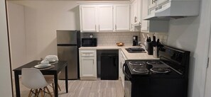 Private kitchen - Stylish apartment close to Downtown, UH, Med. Centre, NRG (Houston)