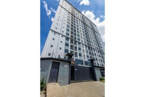 Exterior - Modern 1BR Apartment in Kilimani – Stylish & Central Nairobi Stay (Nairobi)