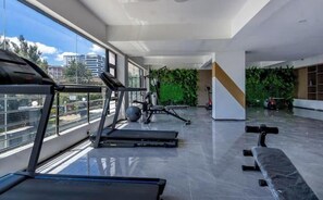 Fitness facility - Modern 1BR Apartment in Kilimani – Stylish & Central Nairobi Stay (Nairobi)