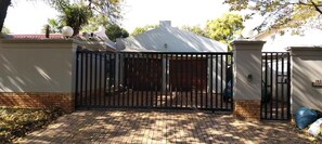 Room, 2 Bedrooms, Accessible, Smoking | Exterior - Room-charming B&B Retreat in Faerie Glen (Pretoria)