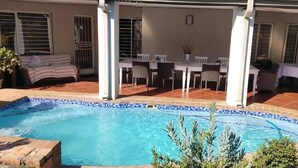 Room, 2 Bedrooms, Accessible, Smoking | Kolam renang