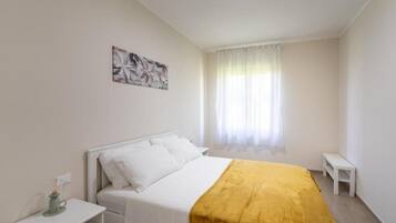 In-room safe, blackout curtains, soundproofing, free WiFi