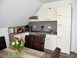 Private kitchen - Zimmermann's Lounge 6 - modern vacation apartment in a central location (Monschau)