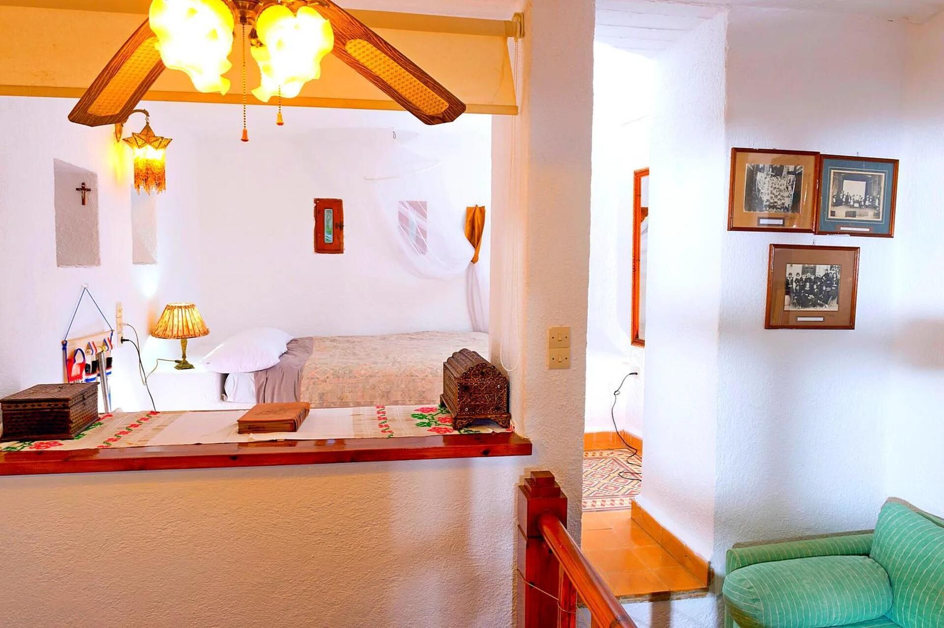 1 dormitorio, tabla de planchar con plancha, wifi gratis y ropa de cama