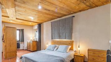 WiFi, bed sheets