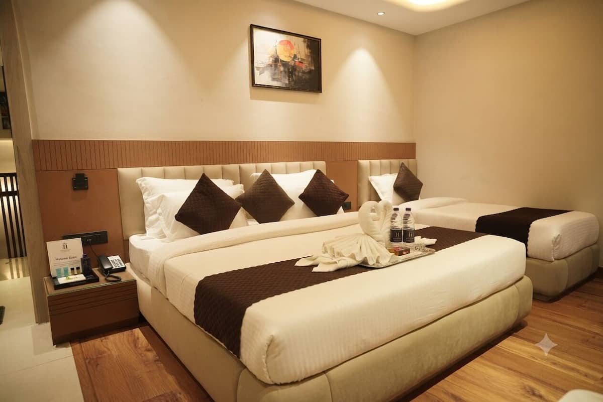 Superior Triple Room