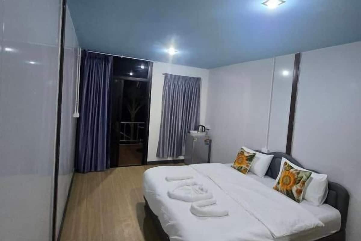 Deluxe Villa, Balcony, Garden View
