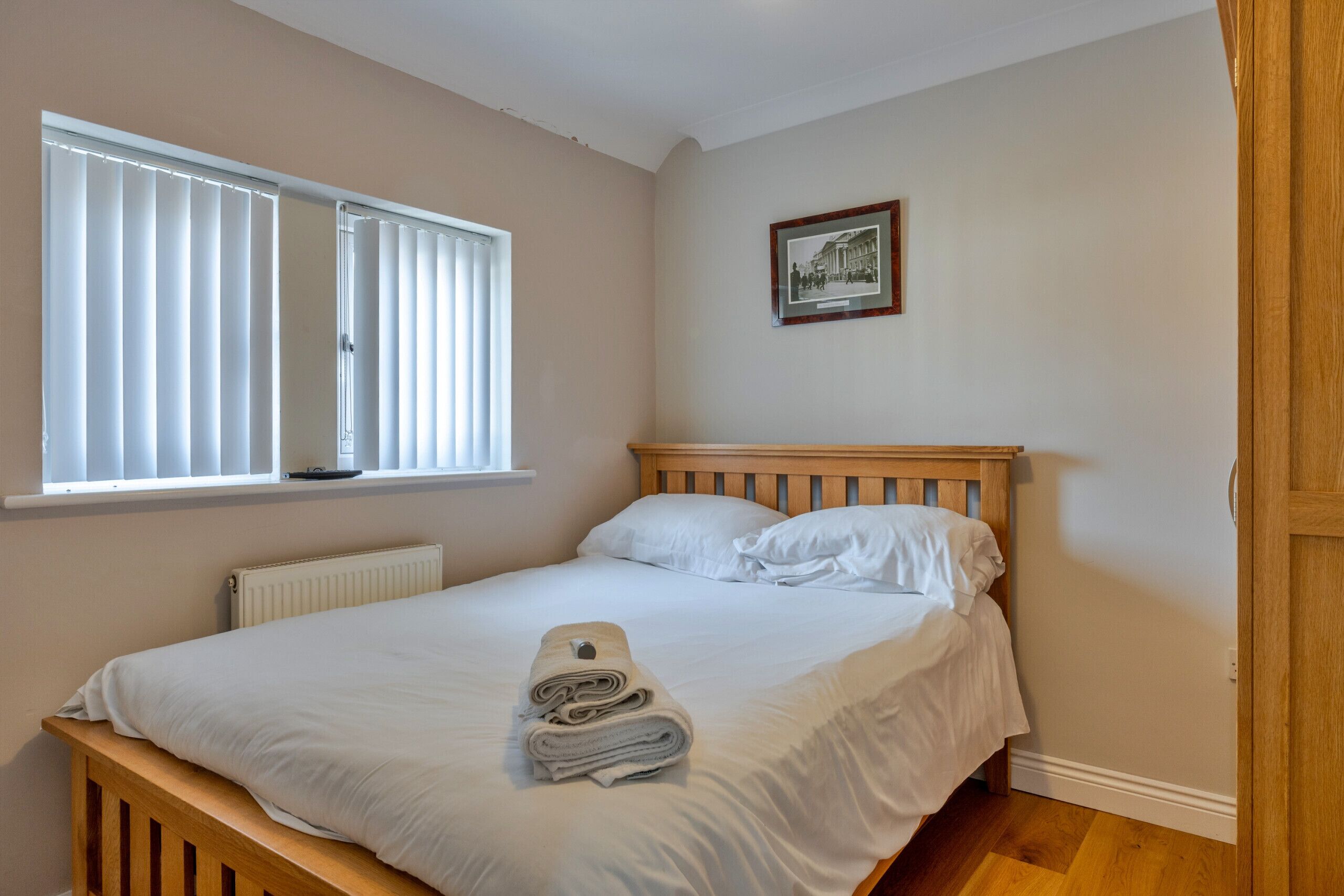 Free WiFi, bed sheets
