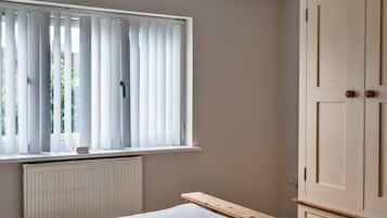 2 bedrooms, free WiFi, bed sheets