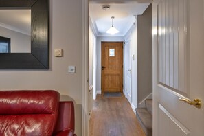 Interior - Hollies Cottage, Willow (2 bed) (Bower Hinton)