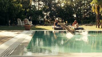 Seasonal outdoor pool