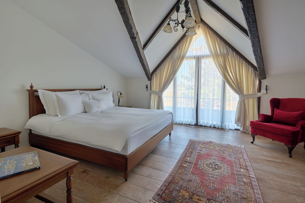 Habitación doble Deluxe, balcón, vista al valle | Minibar, wifi gratis y ropa de cama