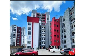 Exterior - Modern Executive Studio on Ngong Road – Work-Ready & Cozy City Stay (Starehe)