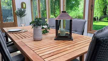 Buiten dineren