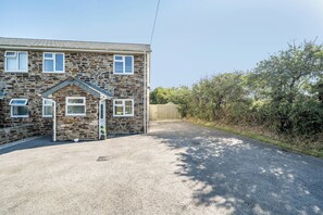 Cottage | Exterior - Buttercup Cottage (Wadebridge)