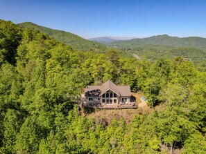 Exterior - Bryson City 4BR Cabin | Epic Sunrise Views & Game Room (Bryson City)