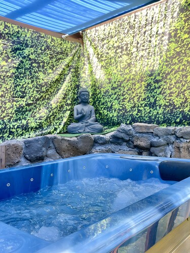 Maison aux Portes du Sud Sauvage – Family Home with Pool & Hot Tub