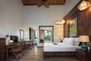 Deluxe Double Room, Garden View | Desk, laptop workspace, free WiFi - Bai Dinh Riverside Resort & Spa (Gia Vien)