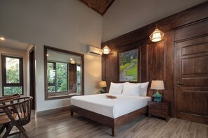 Deluxe Double Room, Pool View | Minibar, desk, laptop workspace, free WiFi - Bai Dinh Riverside Resort & Spa (Gia Vien)