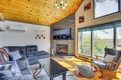 Private Deck + Hot Tub: Central Dickinson Home
